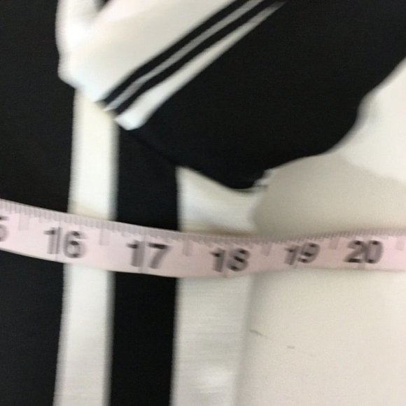 ANN TAYLOR Black and White Striped Blazer - Picture 6 of 7